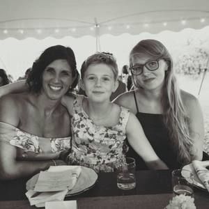 Meet your Posher, Hallie